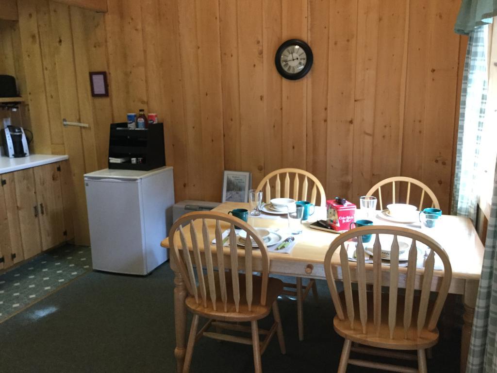 Renfro'S Lakeside Retreat Primrose Esterno foto